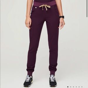 FIGS Deep Purple Jogger Scrub Pant - Small